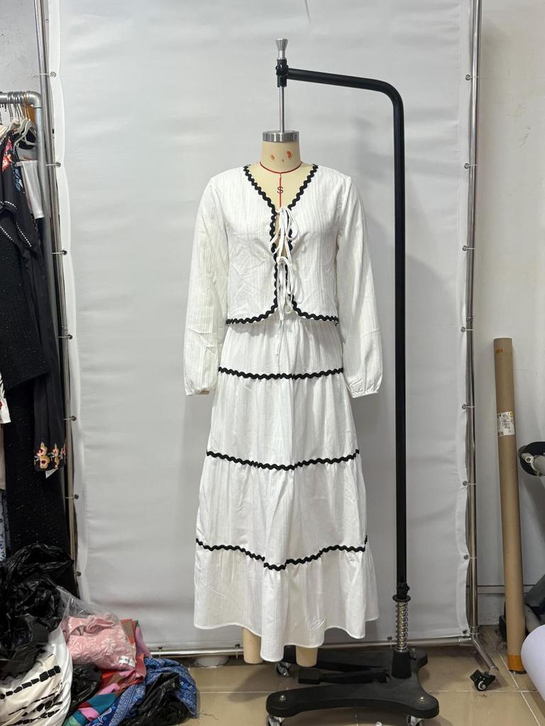 Elegantes Damen-Urlaubs-Stil Langarm Schnür-Rock-Set