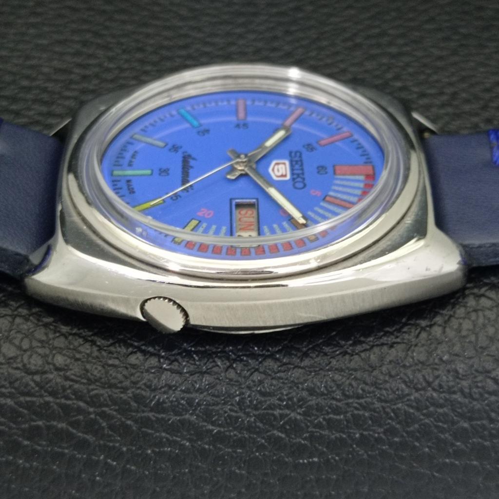AUTOMATIC 7009A VINTAGE SEIKO 5 JAPAN MENS BLUE COLOR DIAL WATCH A701450-5 R206b-a701450