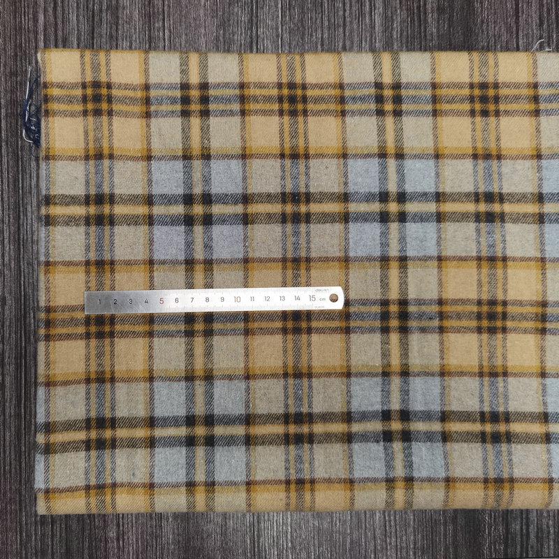 Spot Color-Woven Plaid Jacquard Fabric for Children's Autumn/Winter Brushed Polyester-Cotton Shirts