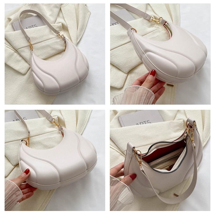 High Quality Leather Shoulder Bags for Women Simple Crossbody Handbag Retro Solid Color Saddle Bag Ladies