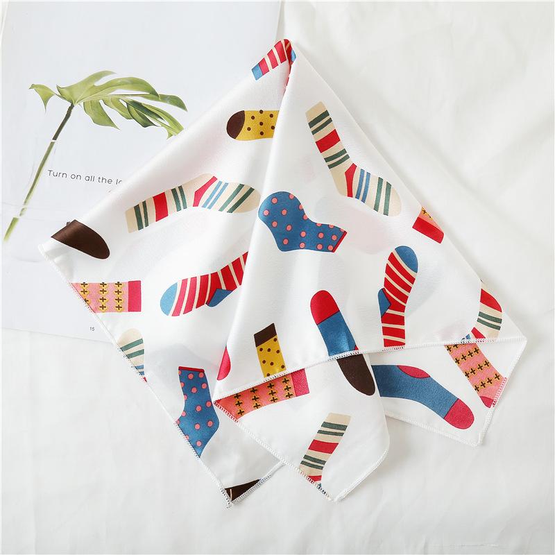 Small Silk Scarf Leopard Print Polka Dot Small Square Scarf Women'S Decorative Scarf Autumn And Winter Scarf Headscarf Headband Wrist Chic Wind