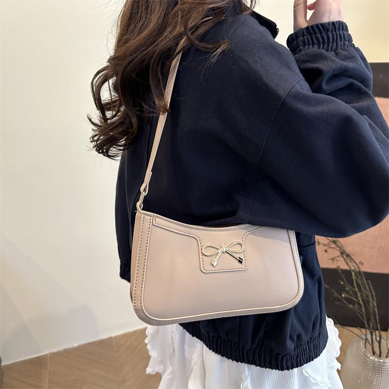 2025 Spring French Niche Retro Hong Kong-Style High-End Texture Women's Versatile Shoulder Bag