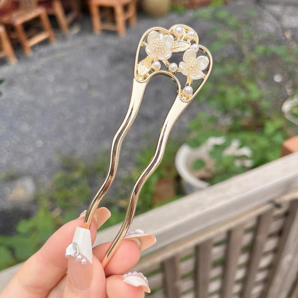 Elegant Flower Hairpin, New Chinese Modern Minimalist Plate Hairpin, 2025 New High-end U-shaped Hairpin.