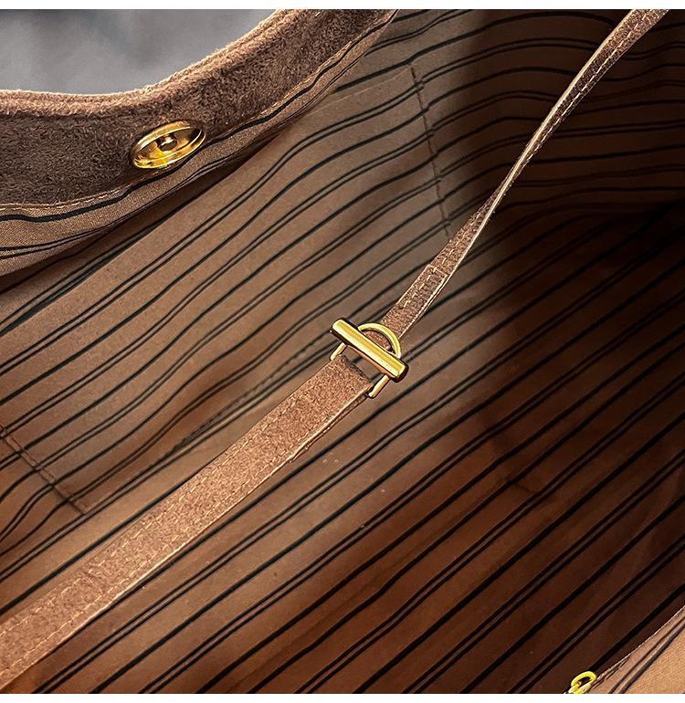 Myriad Velvet Large-Capacity Shoulder Bag - High-End Suede Vintage Tote