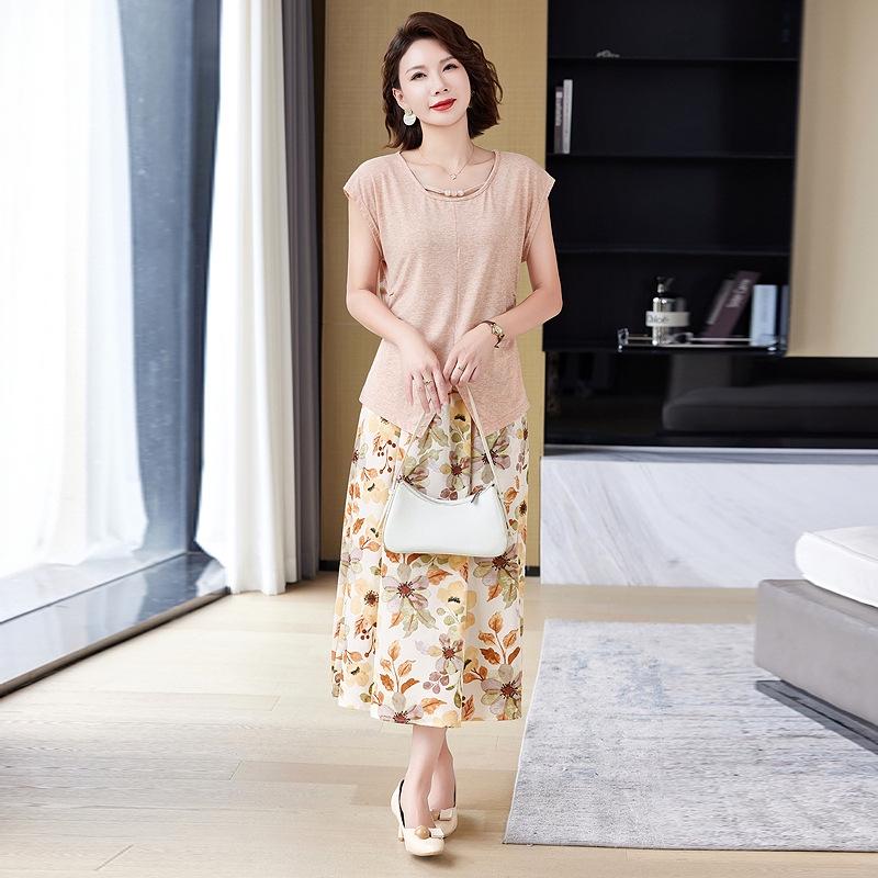 

Mom s 2026 New Summer Chiffon Two-Piece Set: Short-Sleeve Top & Blouse for Middle-Aged and Elderly Women XL
