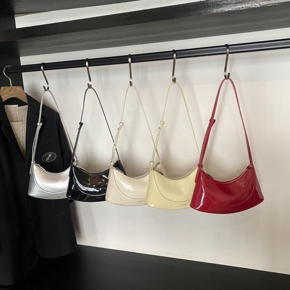 PU Leather Half-Moon Crossbody Bag Crossbody Versatile PU Leather Shoulder Bag Purse Wallets Messenger Bag Underarm Bag Women