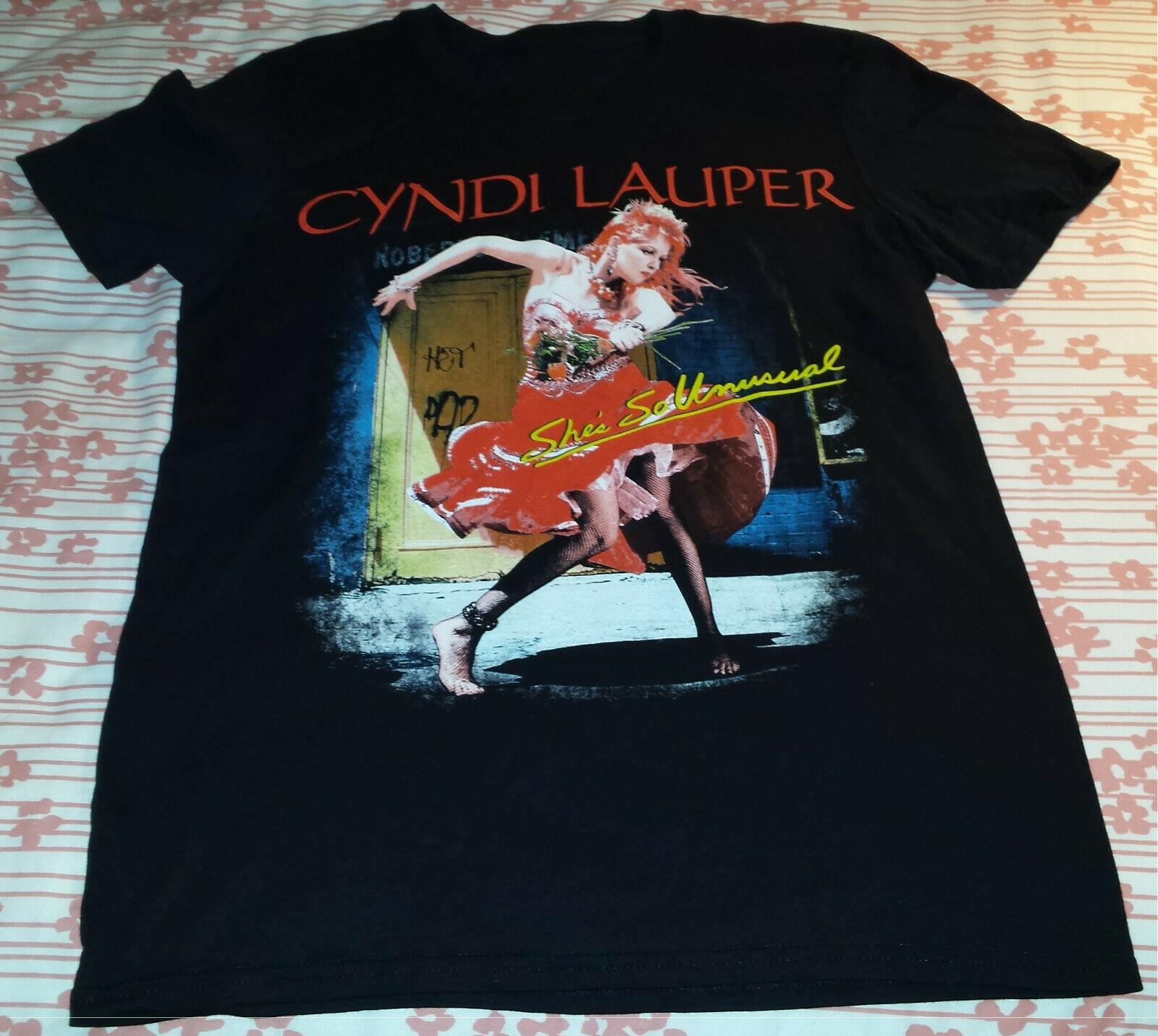 Vintage Cyndi Lauper She s So Unusual T-Shirt Size S To 34xl BT303 M
