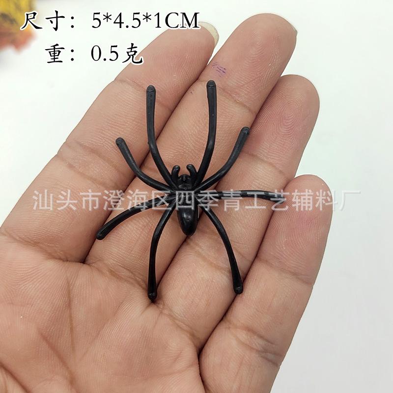 Fake Spiders Can Be Mixed with Halloween Layout Props Mini Little Spiders Trick Simulation Spoof