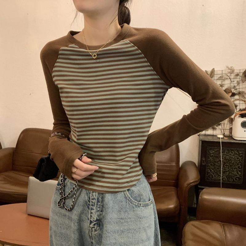 

Contrasting striped shoulder-plugged long-sleeved T-shirt for women s autumn and winter slim-fitting bottoming shirt German velvet top 2XL