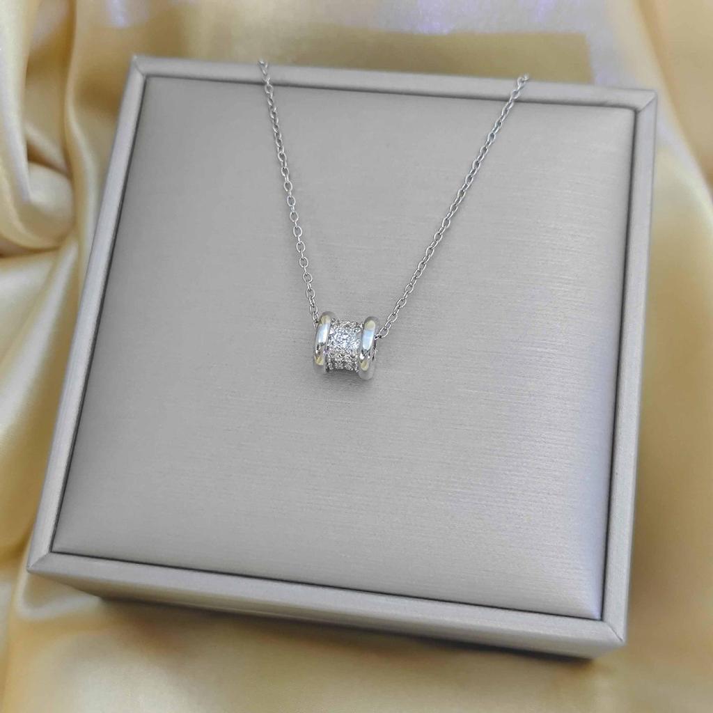 Women's Gold-Plated Copper Necklace: Luxury Fu Lu Pendant Clavicle Chain - Versatile Fashion Accessory