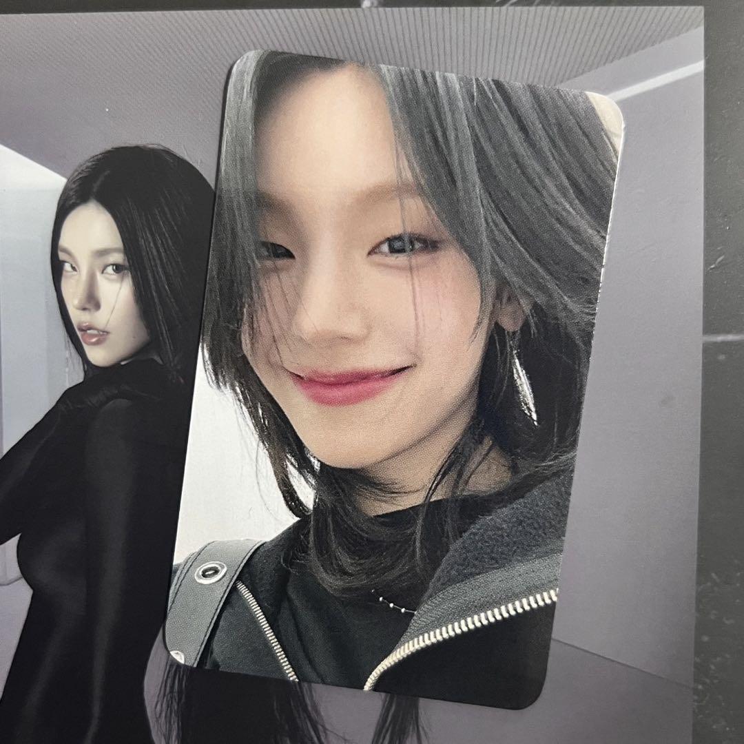 

[USED] ITZY Yeji Air Sanok Pre-Recording Limited Trading Card A