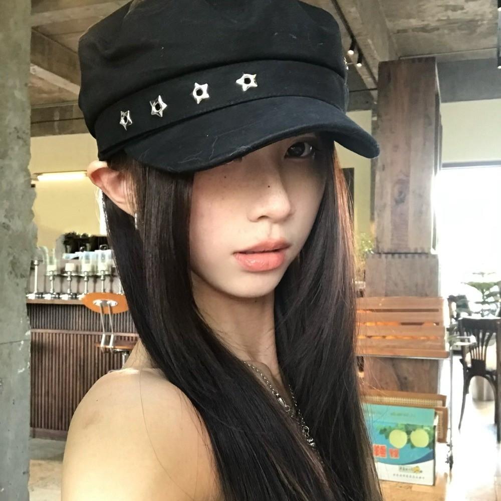 Black Star Hole Berets Vintage Newsboy Hats Fashion Octagonal Cap  Streetwear