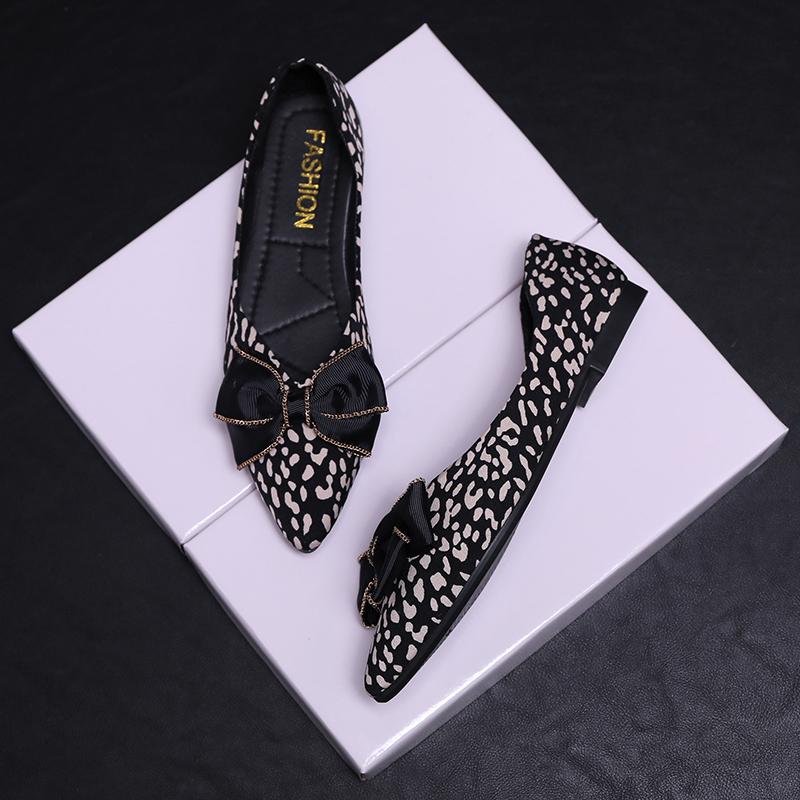 

Новые стильные женские туфли-лодочки с острым носком, туфли-лодочки с леопардовым принтом, женские туфли-лоферы, балетки с большим бантом, удобная женская обувь 35