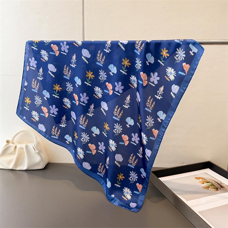 Fresh Retro Printed High-end Silk Scarf Imitation Square Shawl Versatile Neck Small Women