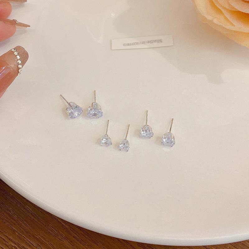 925 Silver Needle Exquisite Zircon Love Stud Earrings Women's Niche Design Earrings Korean Version Cold Wind Ear Jewelry
