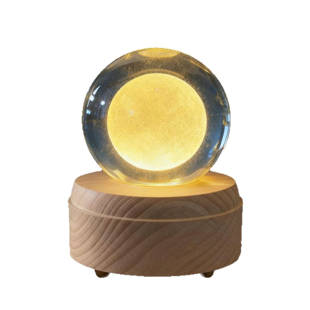 Świecąca Kryształowa Kula Lampka Nocna z Drewnianą Podstawą - Kreatywny Prezent Świąteczny i Dekoracja Biurka