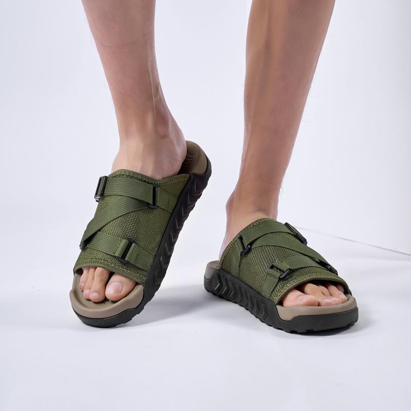Fashion Outdoor Leisure Beach Couple Slippers Summer Hot Selling Styles Outdoor Street Walking Daily Breathable Shoes for Young People
