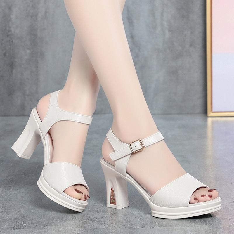 One-button Thick-heeled Sandals Women s Fashion Women s Shoes Summer All-match Soft-soled High Heels Mother Shoes 40 белый