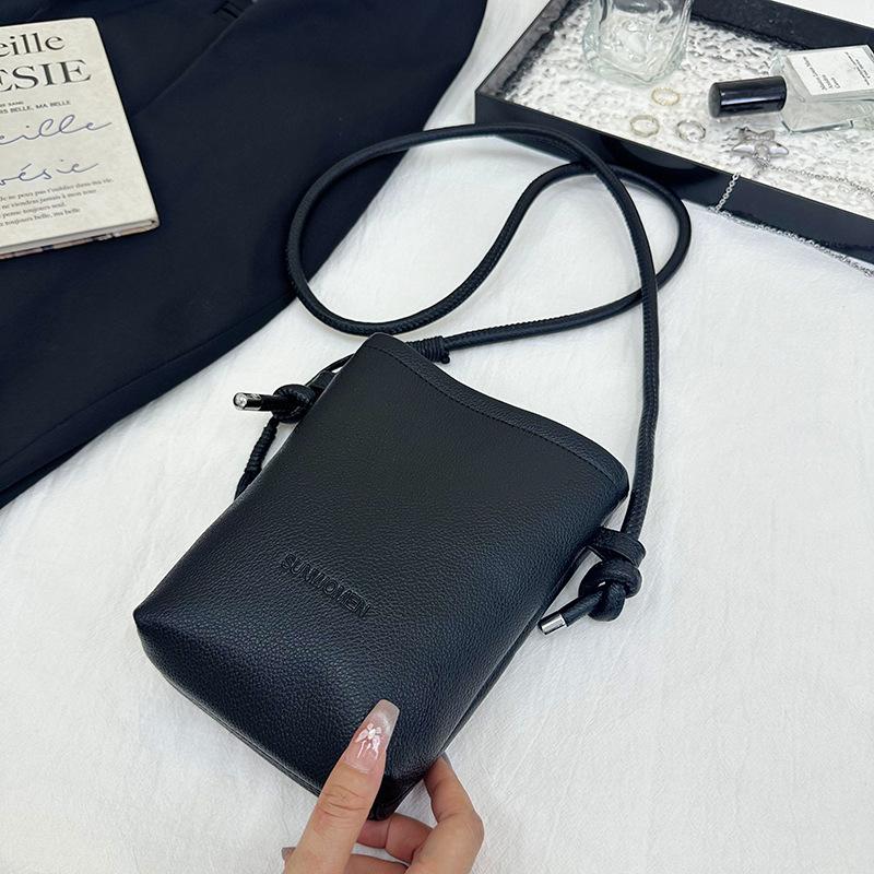 

Today s popular small bags for women s summer new versatile simple messenger bags popular mobile phone bags чёрный