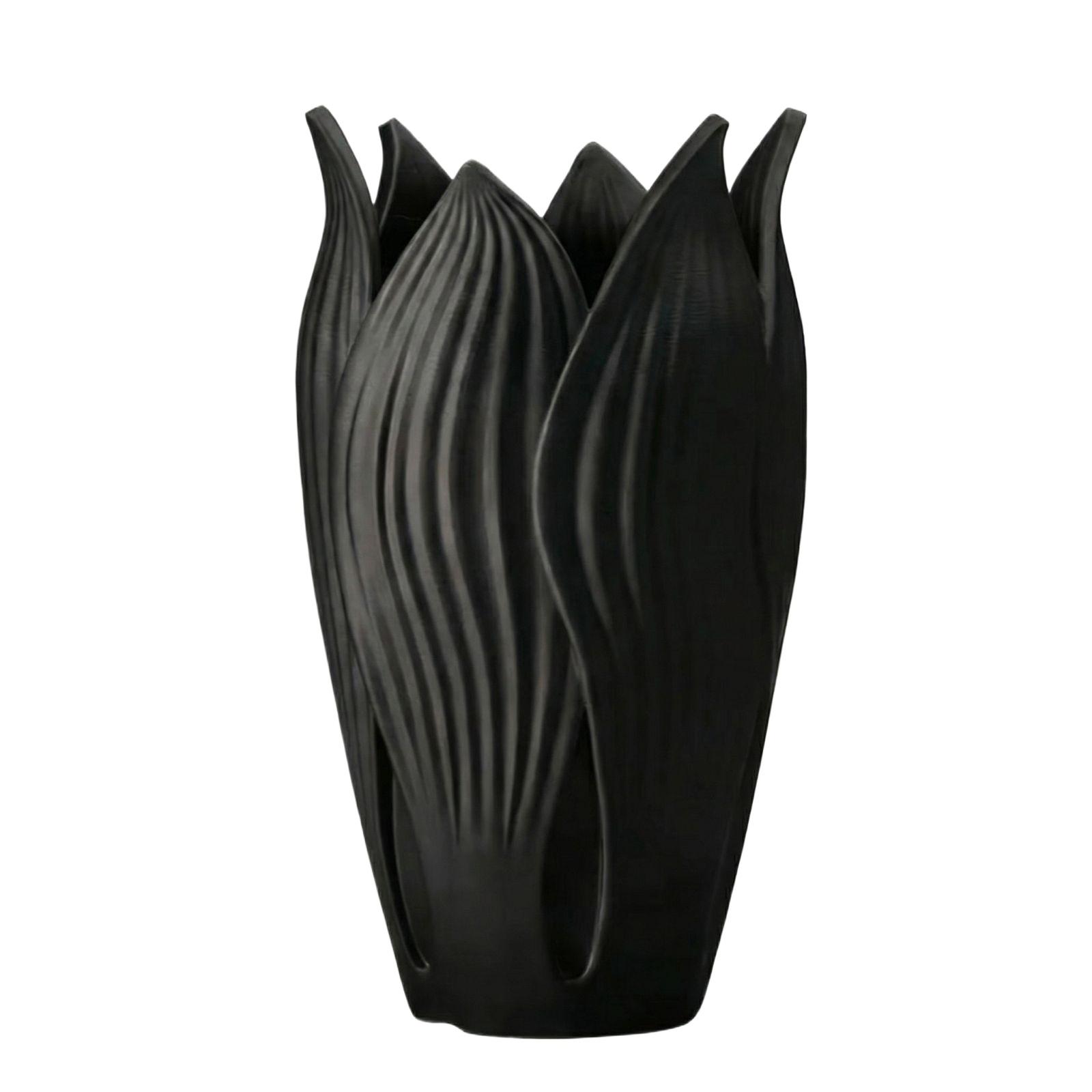 

Художественные вазы, напечатанные на 3D-принтере, — отличный выбор для подарков и цветочных композиций. One Size чёрный