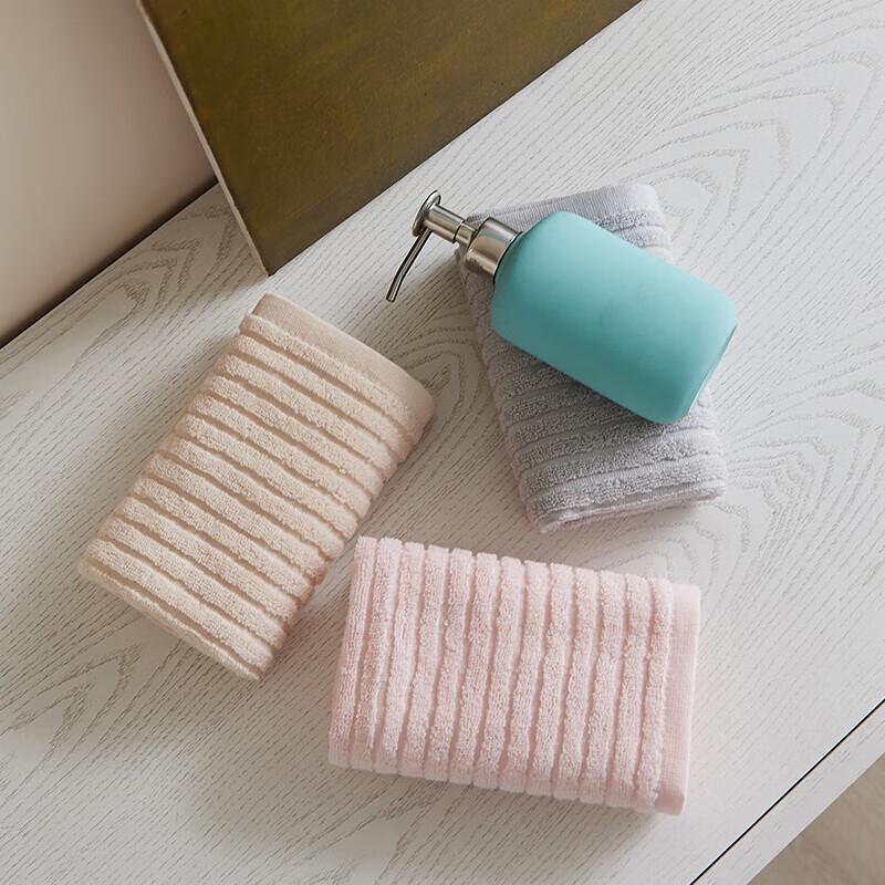 

Hengyuanxiang Mixed Color Towel Set