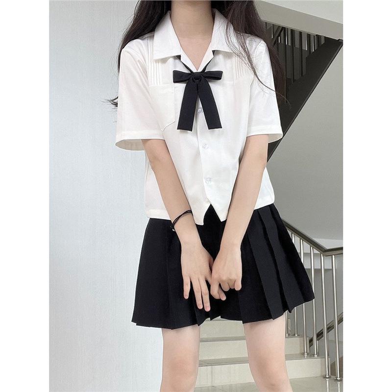 

Short JK White Shirt - Long Sleeve, Loose Fit, Versatile College Style for Women M
