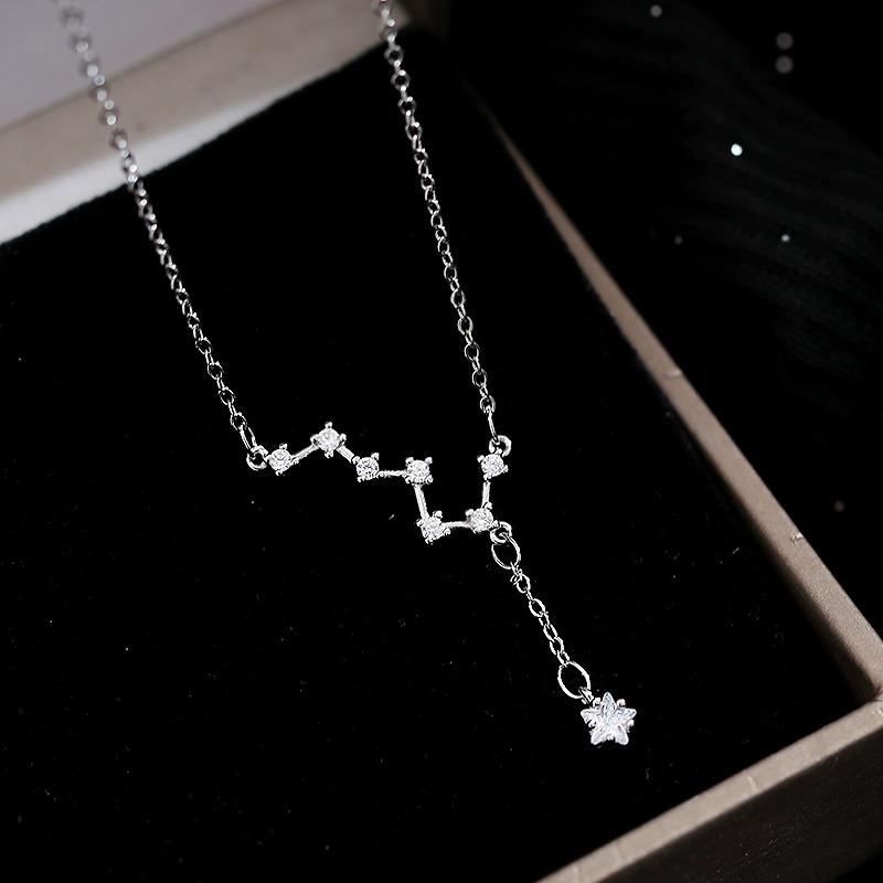 Beidou Seven Star Necklace Women'S Lamp Luxury Niche Design Sense Clavicle Chain Annual Neck Chain Accessories