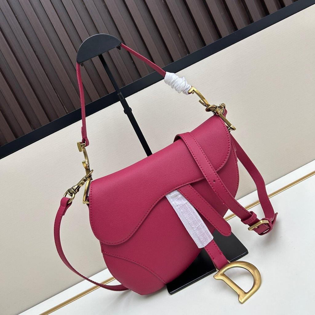 2026 Women's Trendy Palm Grain Shoulder & Crossbody Saddle Bag