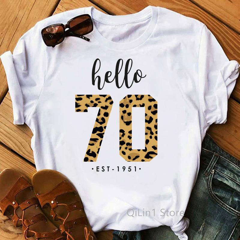 

This Queen Makes 70 Look Fabulous Pink Crown Print Funny Graphic Tees Women Friends Birthday Present Mothers Gift Tshirt Clothes XXXL білий