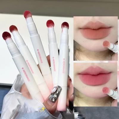 Pluizige Fluwelen Zachte Lip Glazuur Vloeibare Lipstick Crème Naakt Matte Rose Rood Pigment Waterdicht Langdurige Dye Wang Lip Tint Plakken