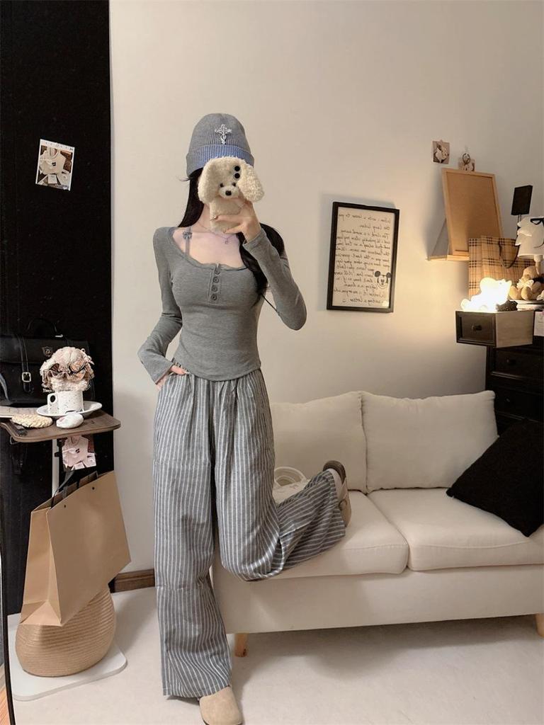 Women's Red Lace Patchwork Long Sleeve Slim-Fit T-shirt - Autumn/Winter Trendy Base Layer Top