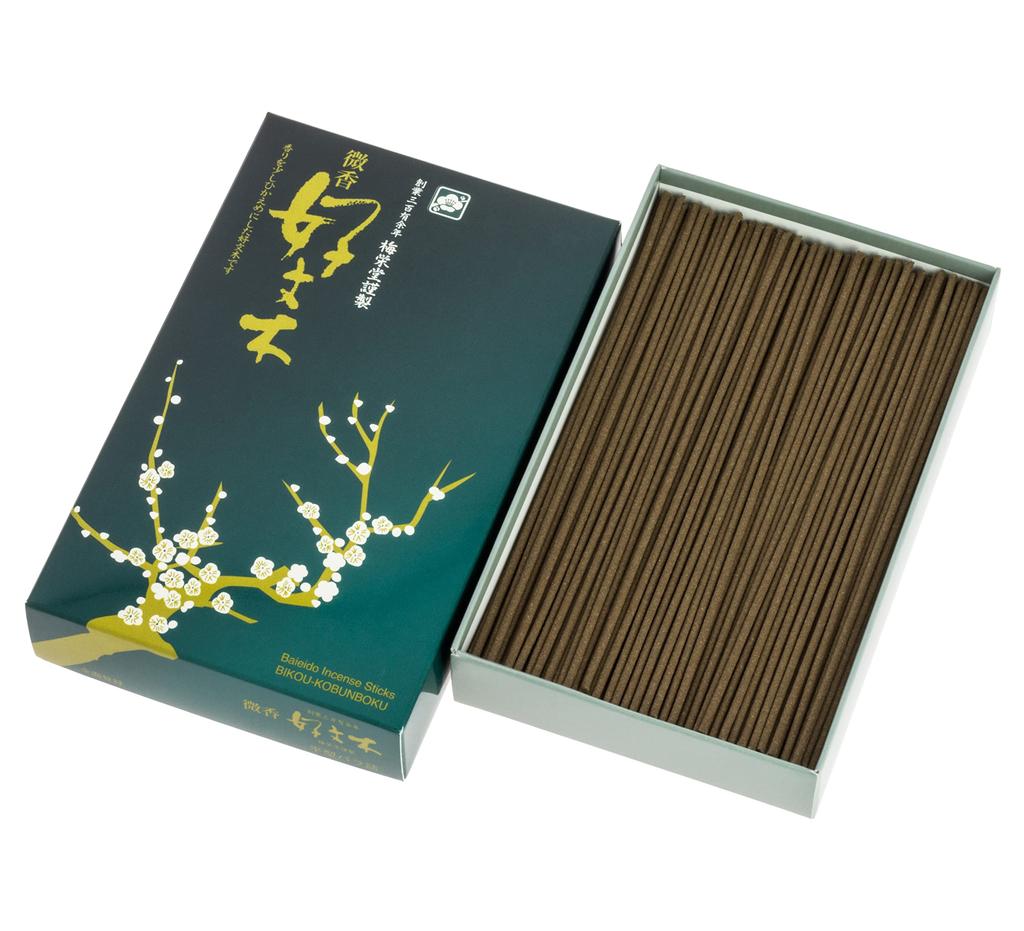 Baieido Incense, Lightly Fragranced Kobunki, Short, Flat, Loose Pack, Smoked (Green Box)