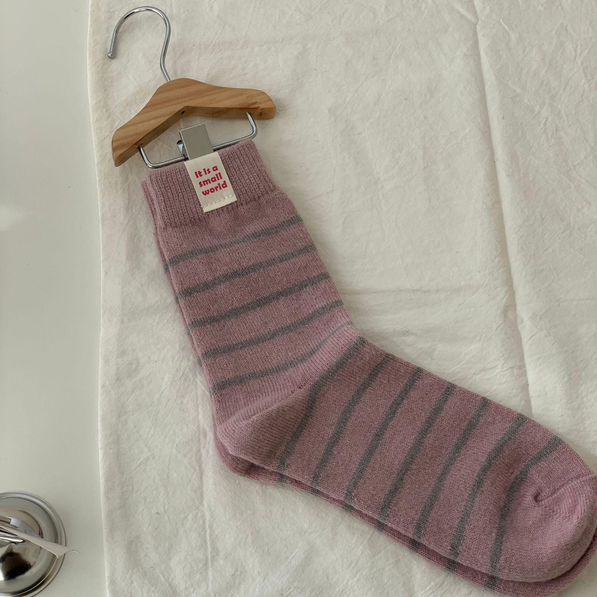Winter New Products Thickened Cloth Label Color-Blocking Striped Warm Socks Thick Line Contrast Furry Women S Socks One size