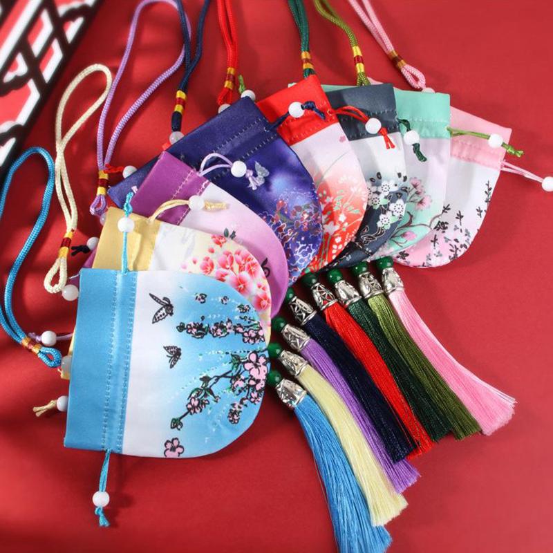 

Retro Chinese Style Sachet For Women Retro Pattern Drawstring Bags Hanfu Decoration Brocade Ethnic Style Jewelry Bags фіолетовий