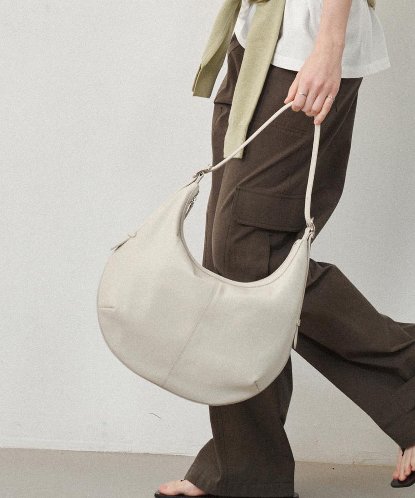 Ostkaka Wave Nylon Hobo Ivory