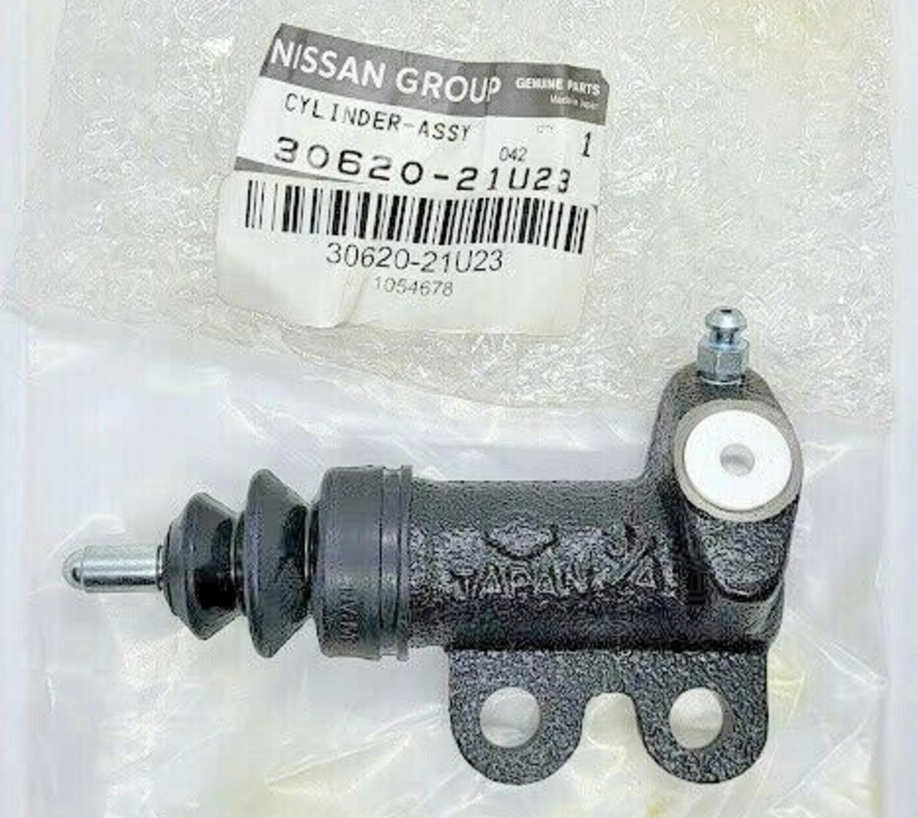 

Nissan Clutch Slave Cylinder for R33 RB25DET R34 RB25DE 30620-21U23 F/S Genuine