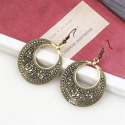 1 Pair Retro Style Circular Pendant Totem Earrings, Ancient Silver Earrings, Ancient Bronze Earrings, Suitable For Women's Daily Wear