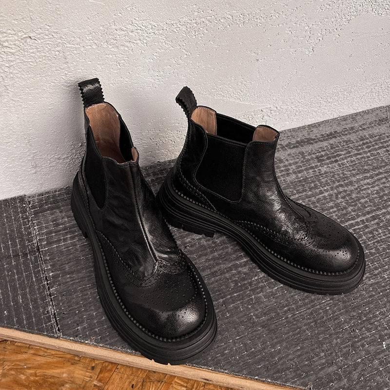 

Versatile leather Martin boots comfortable thick-soled non-slip sleeve leather women s boots large size round head autumn and winter sheepskin medium 40 чёрный