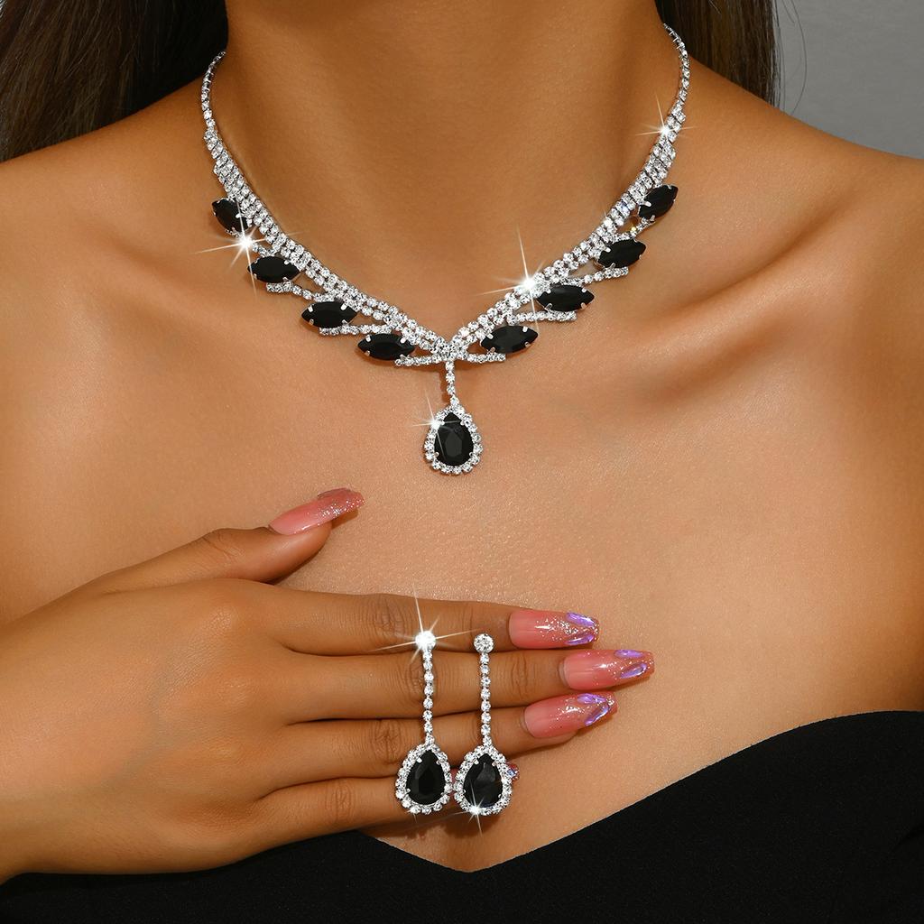 Luxury Flash Diamond Super Beautiful Necklace Earrings Set Jewelry Set
