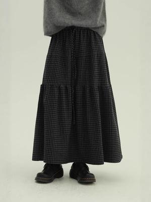Rare Winter Plaid Thickened Cake Skirt: Retro Artistic Casual Half Skirt for Women