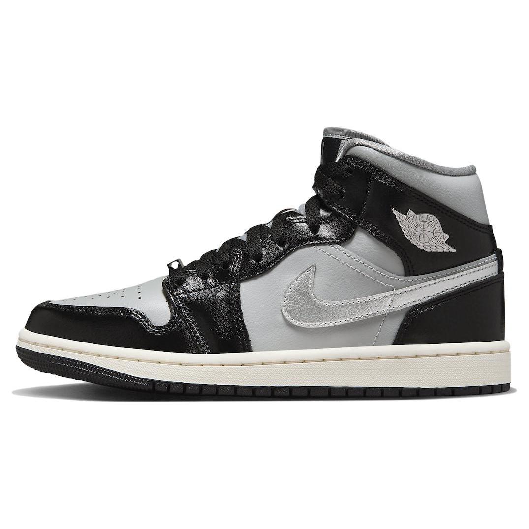 (WMNS) Air Jordan 1 Mid SE  Black Chrome  Women s FB9892-002 EU 40