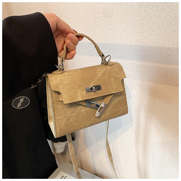2026 Large-Capacity Retro Crossbody Small Square Bag with Lock Closure