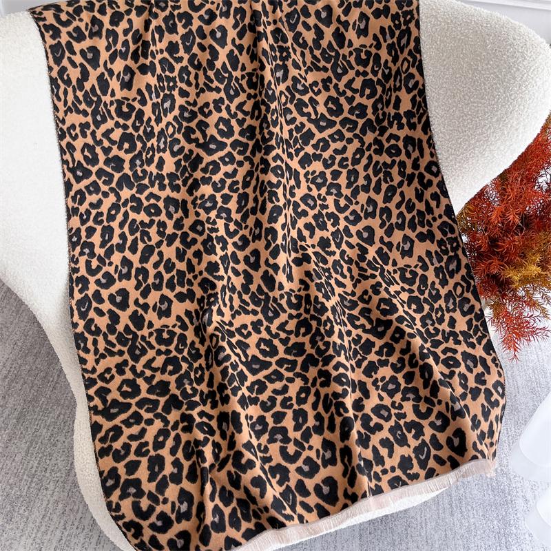 New Fashion Leopard Print Design Winter Scarf Cashmere for Women Jacquard Pashmina Wrap Female Thick Blanket Soft Bufanda Shawl
