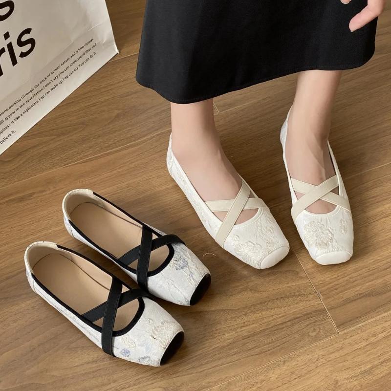 Fashion Woman Ballet Flats Female Luxury Retro Classic Square Toe Embroidery Elastic Band Ballerina Flats Ladies Soft Loafers Mary Jane