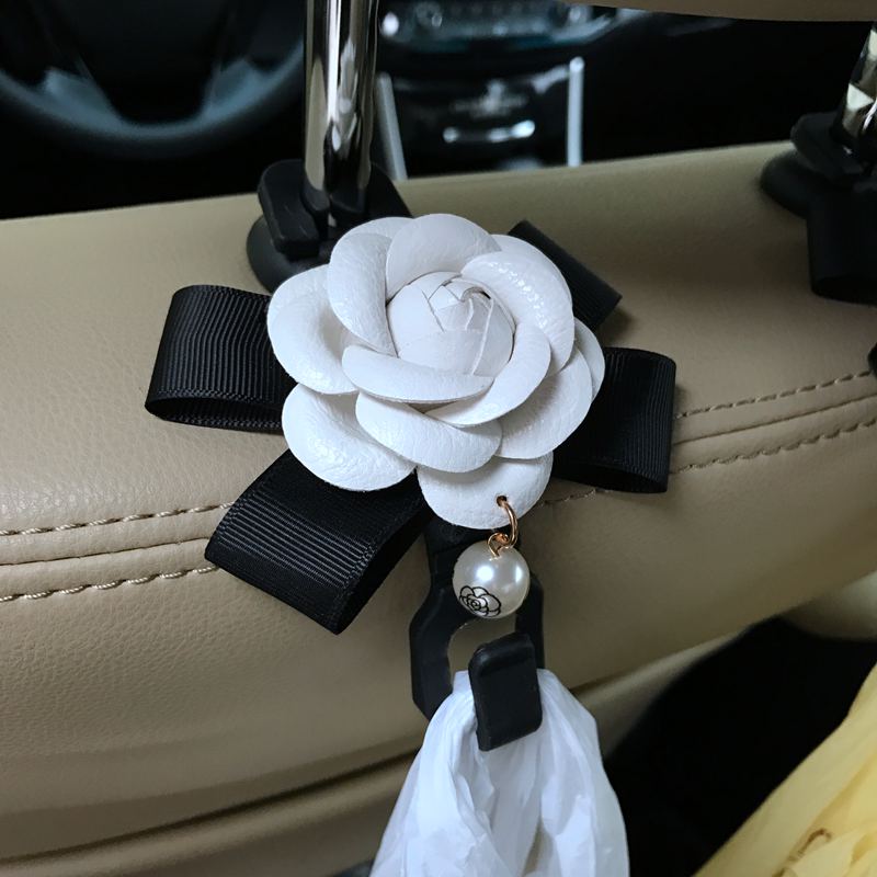2PC Styling Cute Camellia Flowers Car Hooks Seat Back Hangers Organizer Auto Headrest Mount Storage Clips Car Accessories