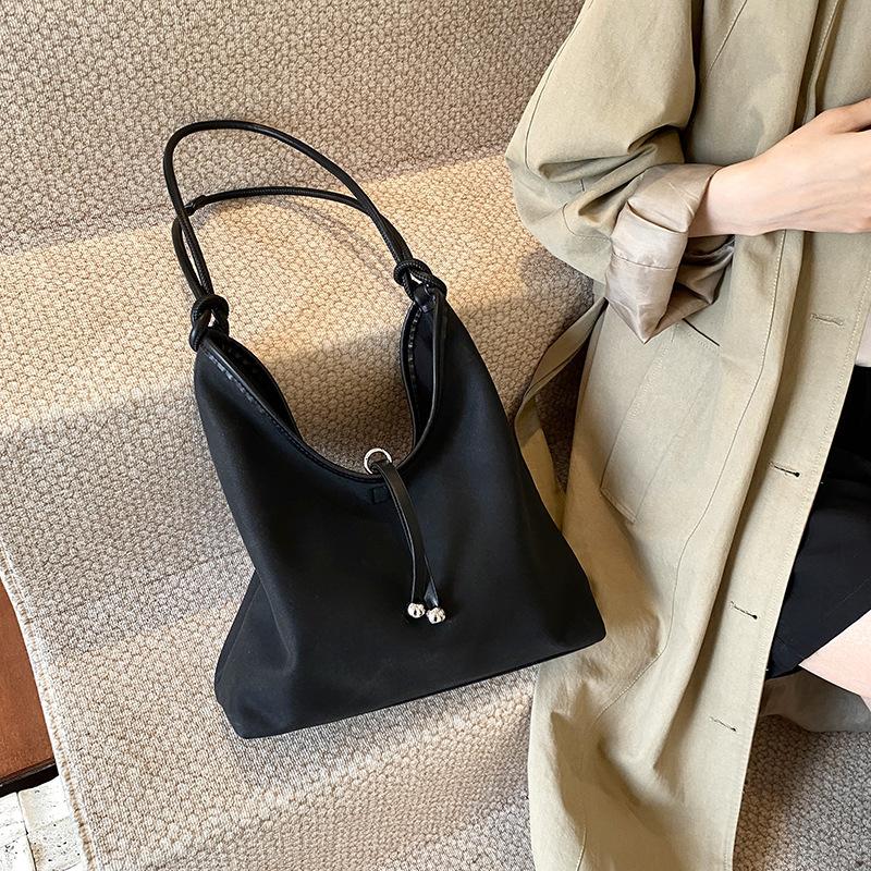 Women Faux Suede Large Capacity Underarm Bag New Autumn Winter Fashion Retro One Shoulder Bag Versatile Commuter Tote Bag