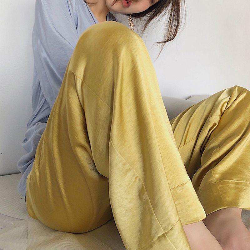 

Шикарный стиль Гонконга, шелковистый драпирующий эффект, повседневные свободные брюки из искусственного сатина с имитацией уксусной кислоты, женские, с высокой посадкой, прямые, длинные, поддерживающие землю Turmeric yellow XL(About 63.50 kg-68.50 kg)