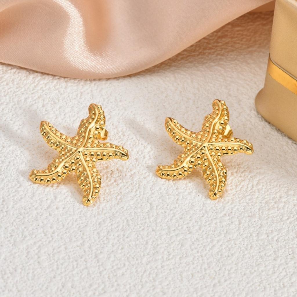 1 Pair Stylish 18K Gold Plated 304 Stainless Steel Ear Post Stud Earrings Heart Flower Butterfly Starfish For Women Gift