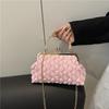 New Fashion Versatile Flower Pearl Bag One Shoulder Crossbody Dinner Bag Bridal Dress Bag Banquet Clutch Bag