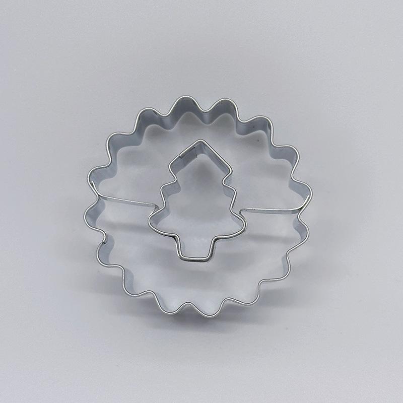 Set of 4 Stainless Steel Cookie Cutters 4 Stainless Steel Cookie Cutter Set - Versatile Cookie Molds for Christmas, Easter, Hanukkah, Thanksgiving